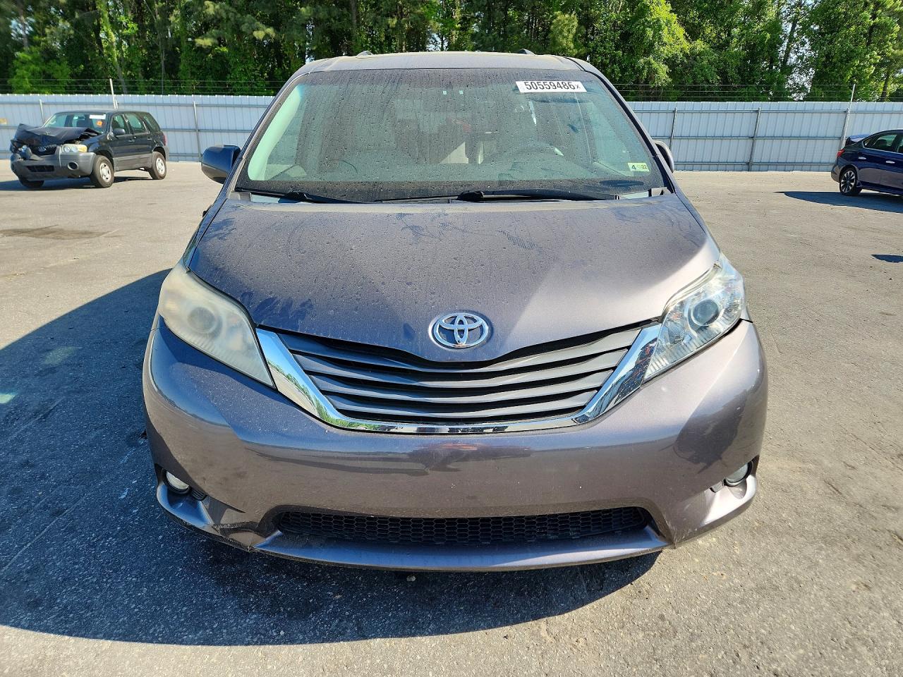 Toyota Sienna Xle 8-passenger