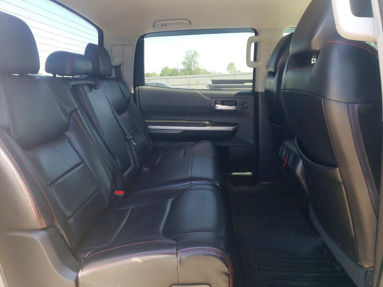 Toyota Tundra Sr5
