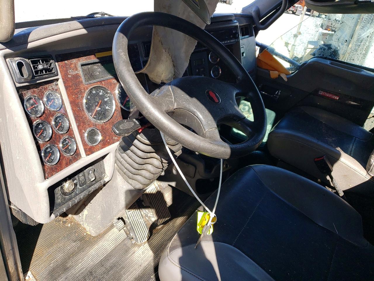 Kenworth T370
