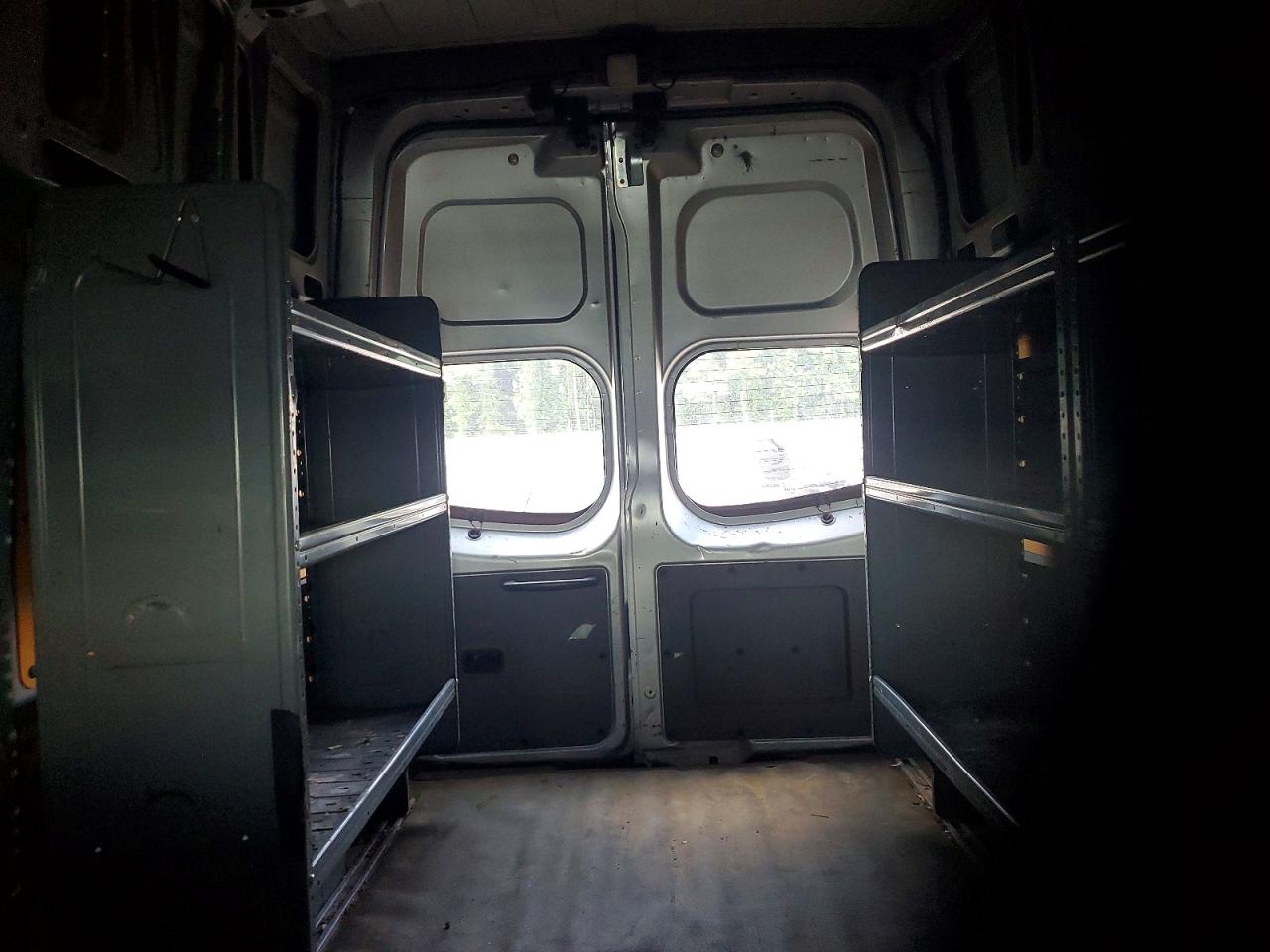 Nissan Nv 2500 Hd S