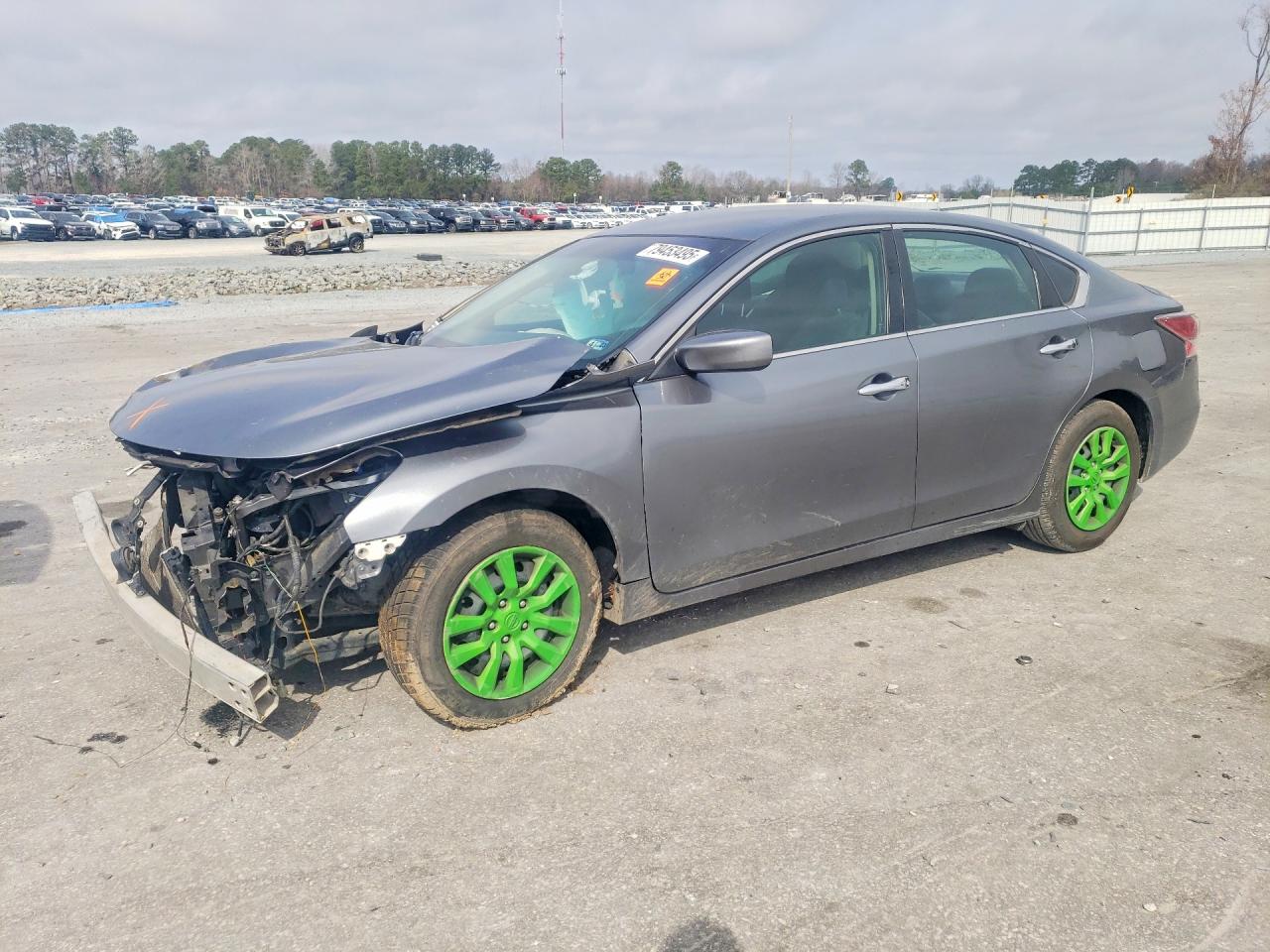 Salvage Nissan Altima Image