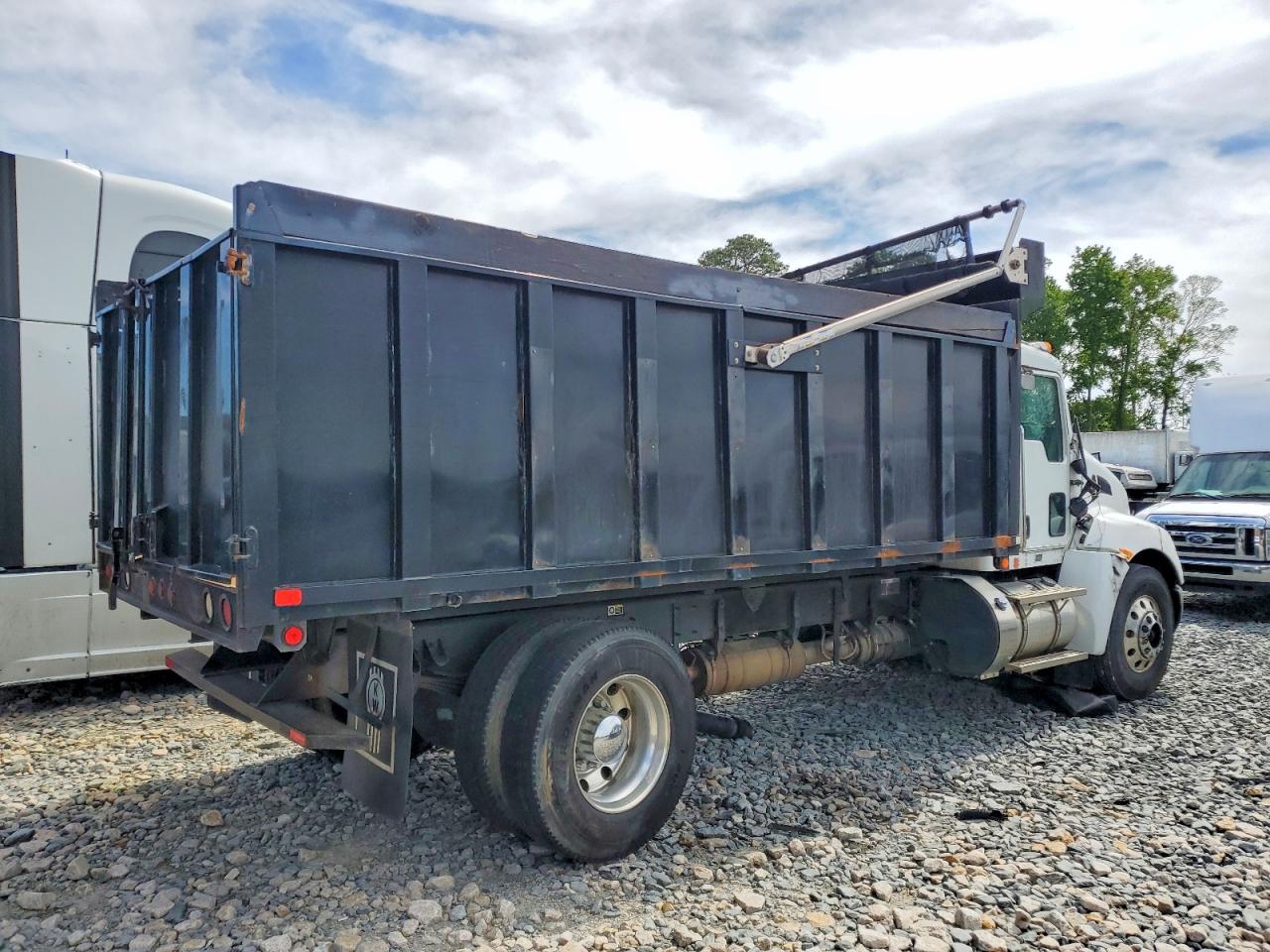 Kenworth Construction