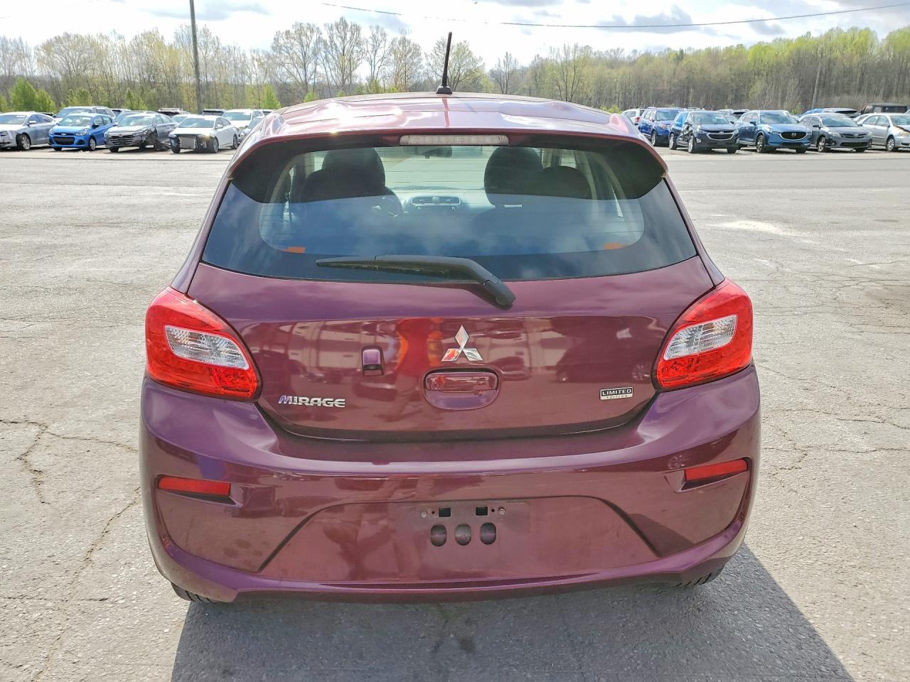 Mitsubishi Mirage Le