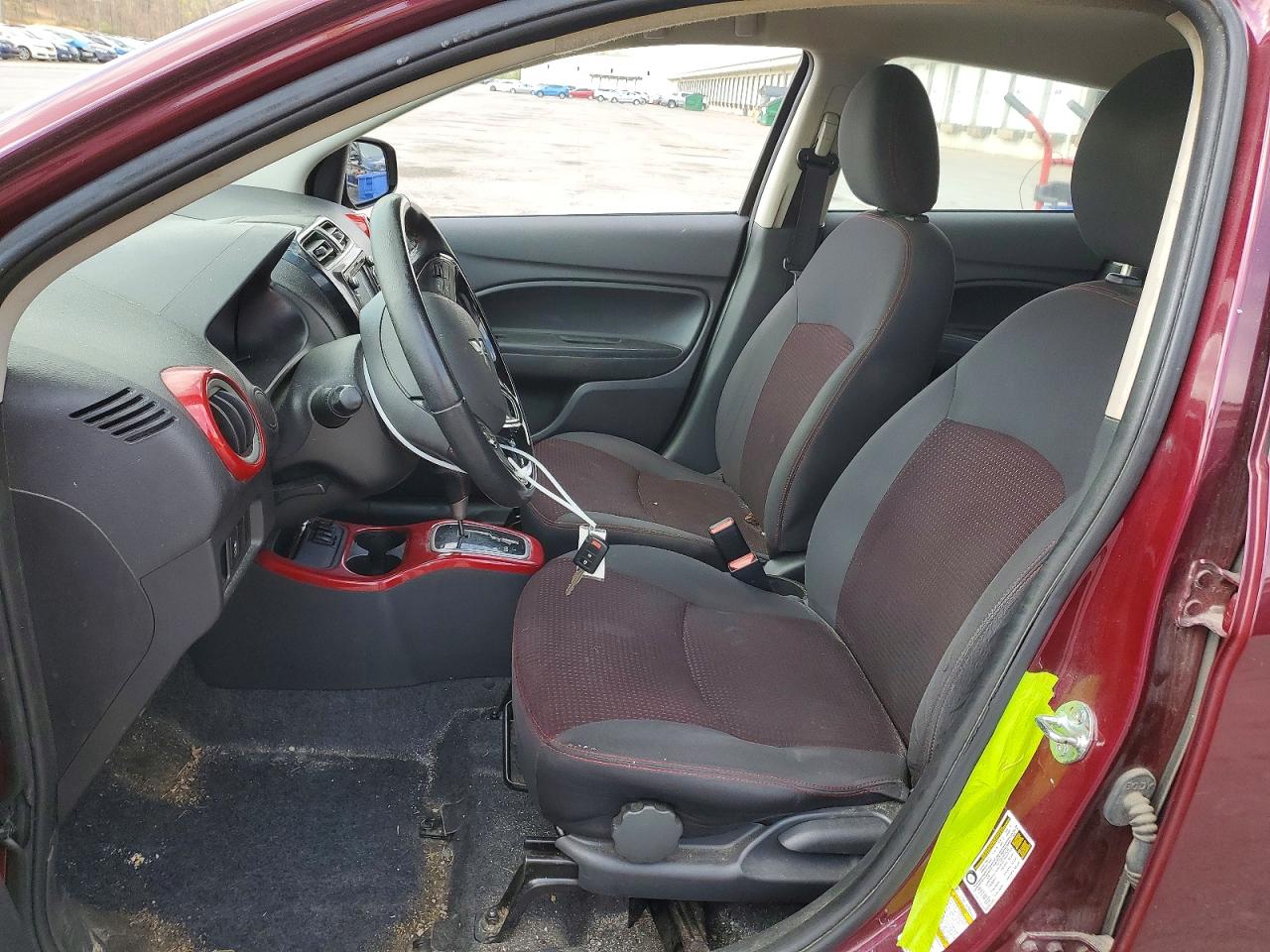 Mitsubishi Mirage Le