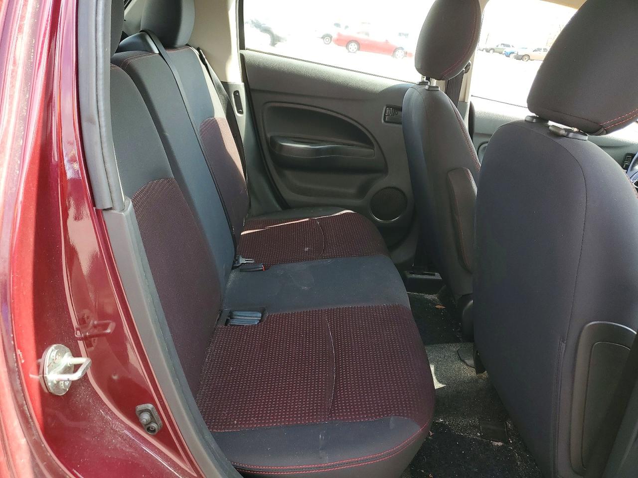 Mitsubishi Mirage Le
