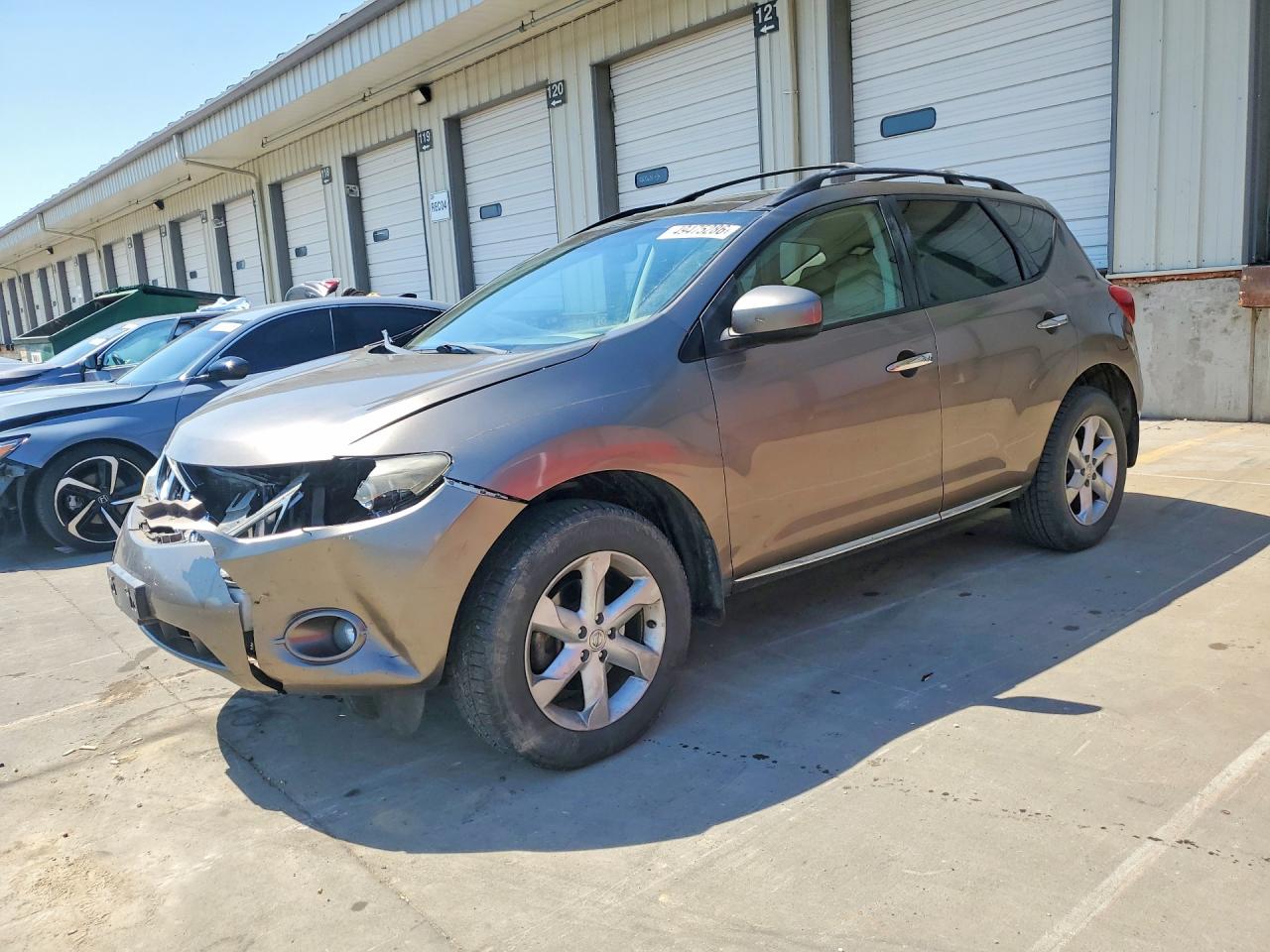 Salvage Nissan Murano Image