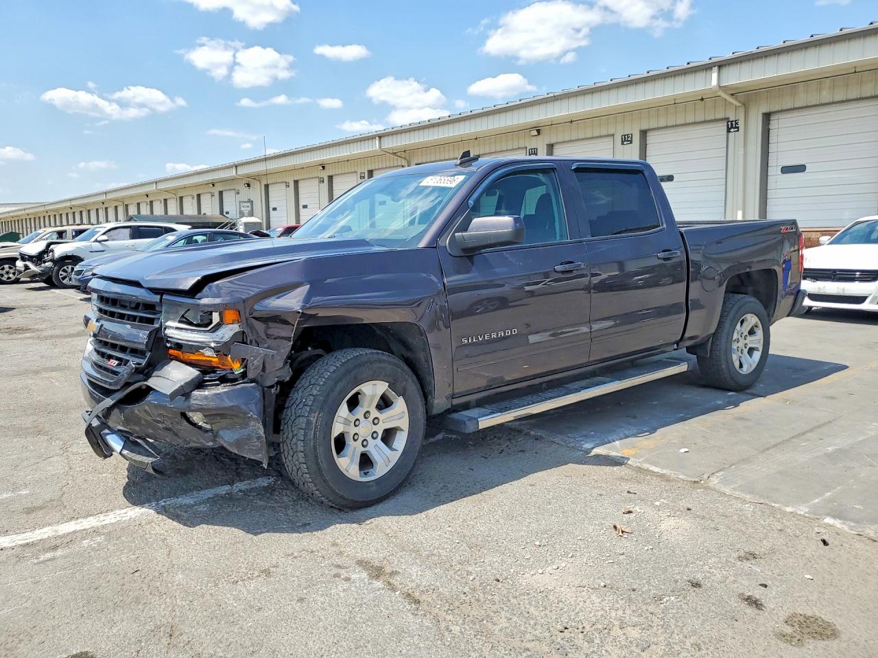 Salvage Chevrolet Silverado Image