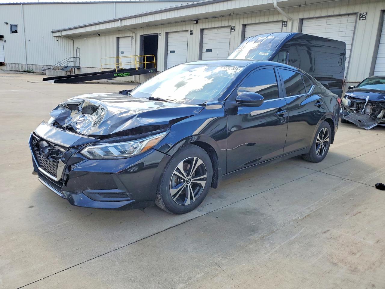 Salvage Nissan Sentra Image