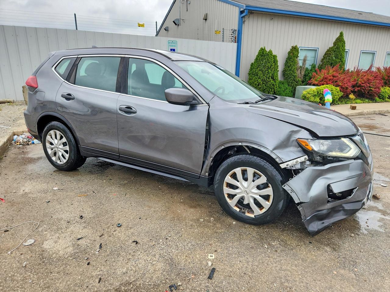 Nissan Rogue S