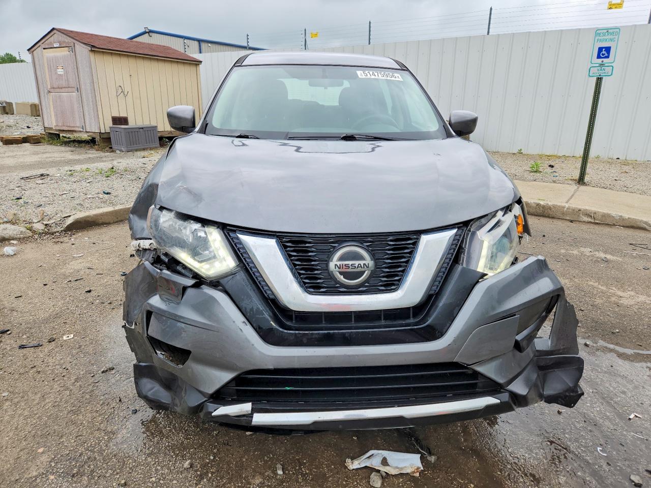 Nissan Rogue S