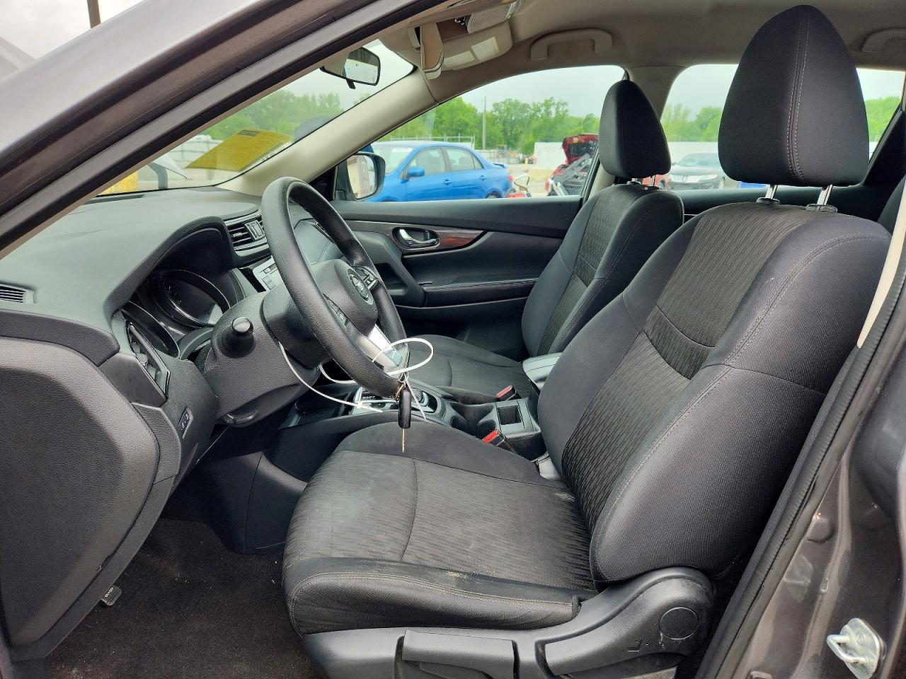 Nissan Rogue S