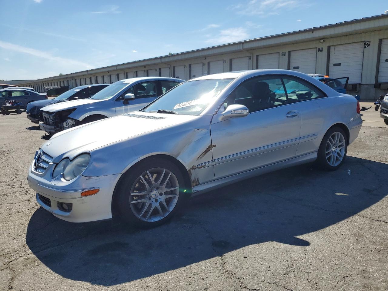Salvage Mercedes-Benz Clk-class Image