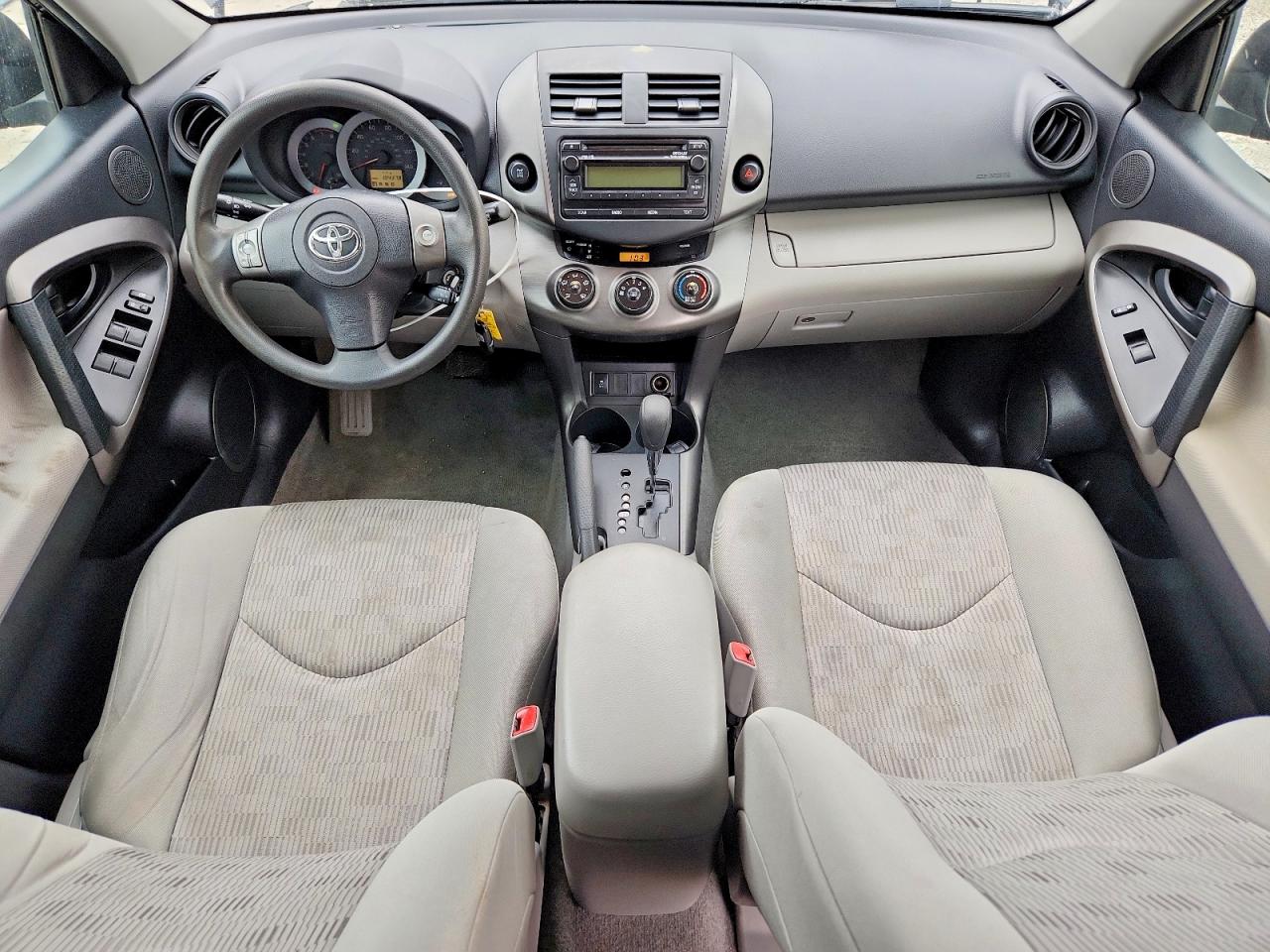 Toyota RAV4 Base