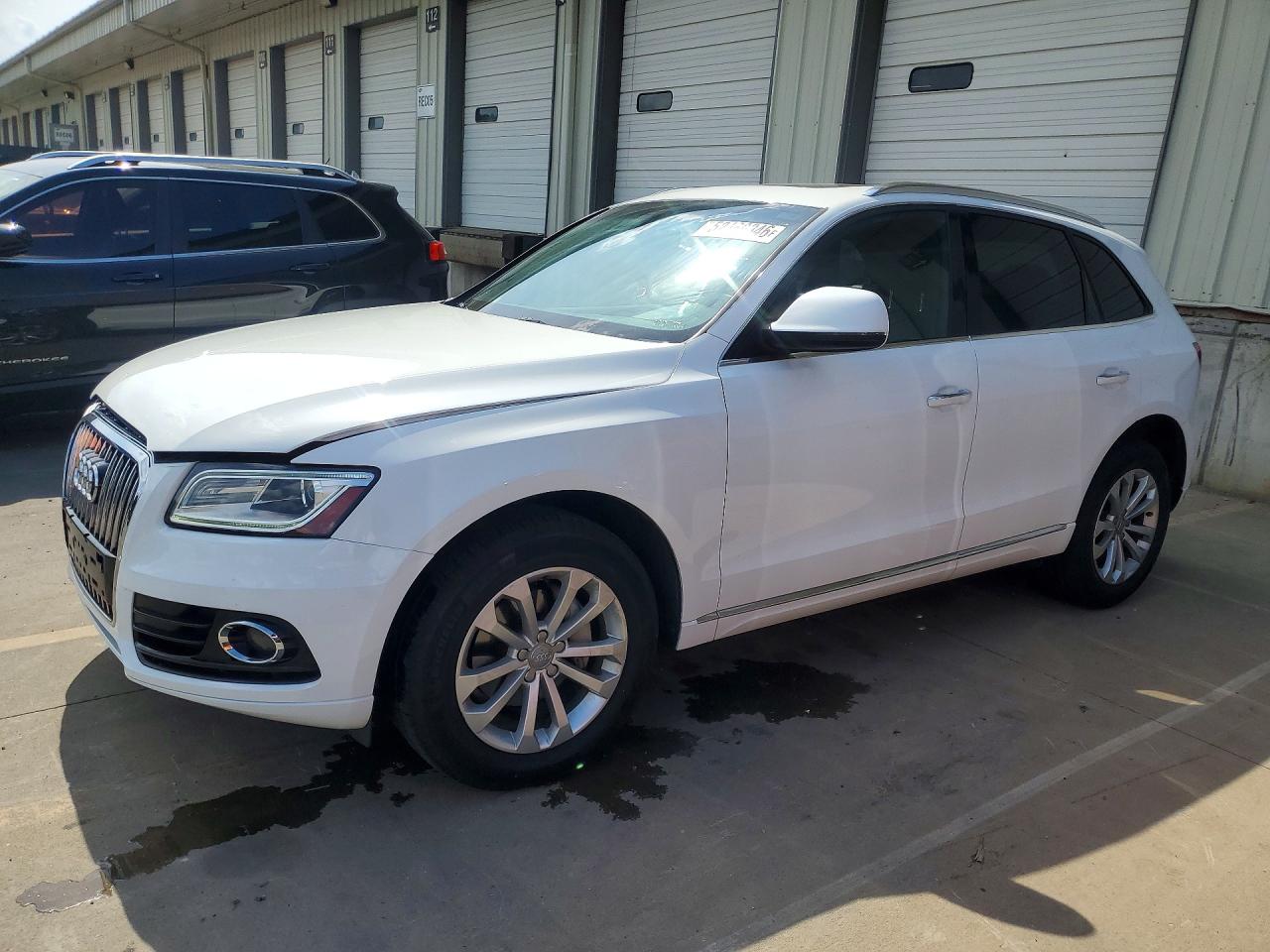 Salvage Audi Q5 Image