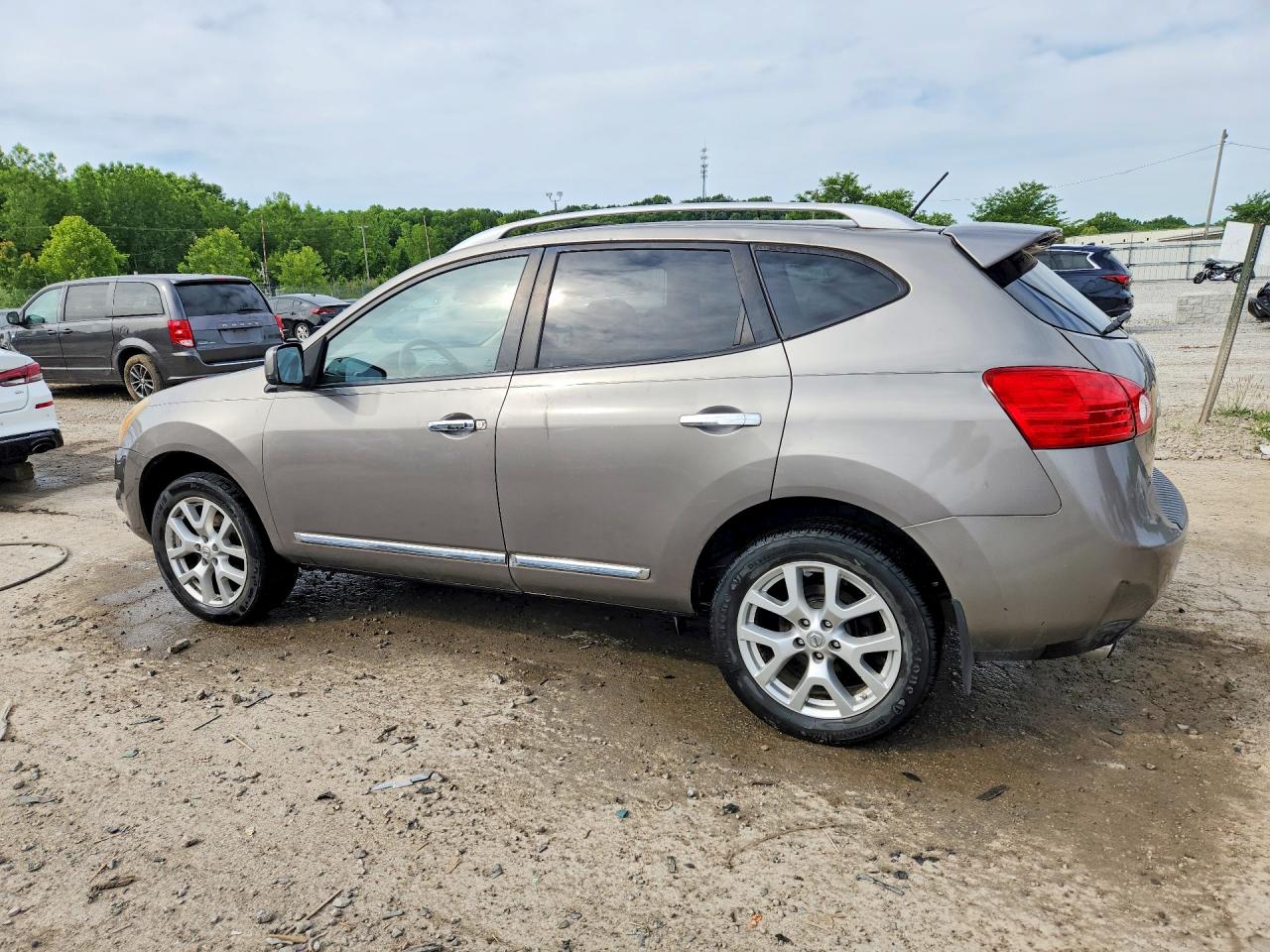 Nissan Rogue S