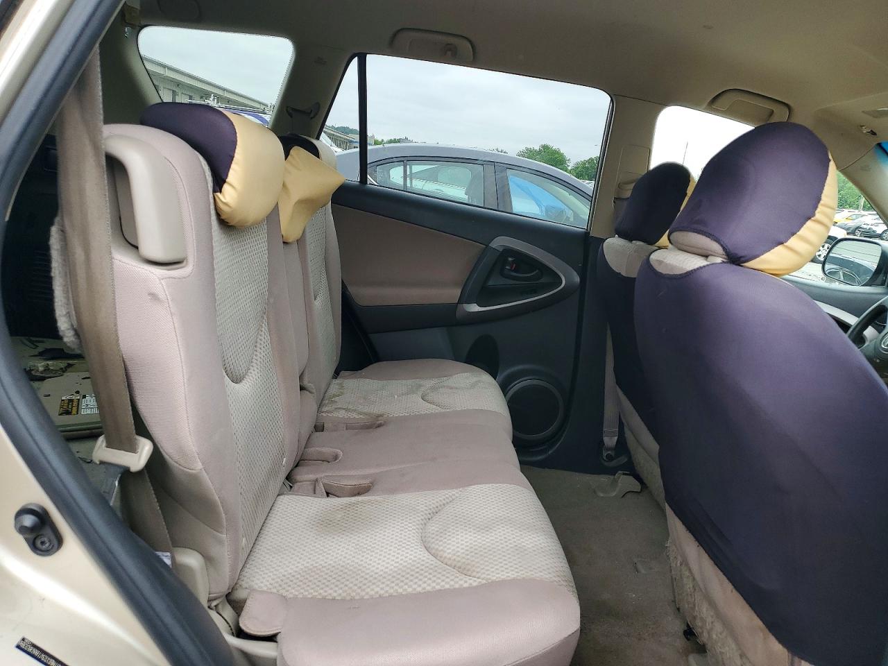 Toyota RAV4 Base