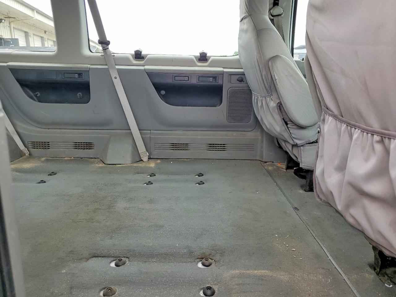 Ford Econoline E350 Super Duty Wagon