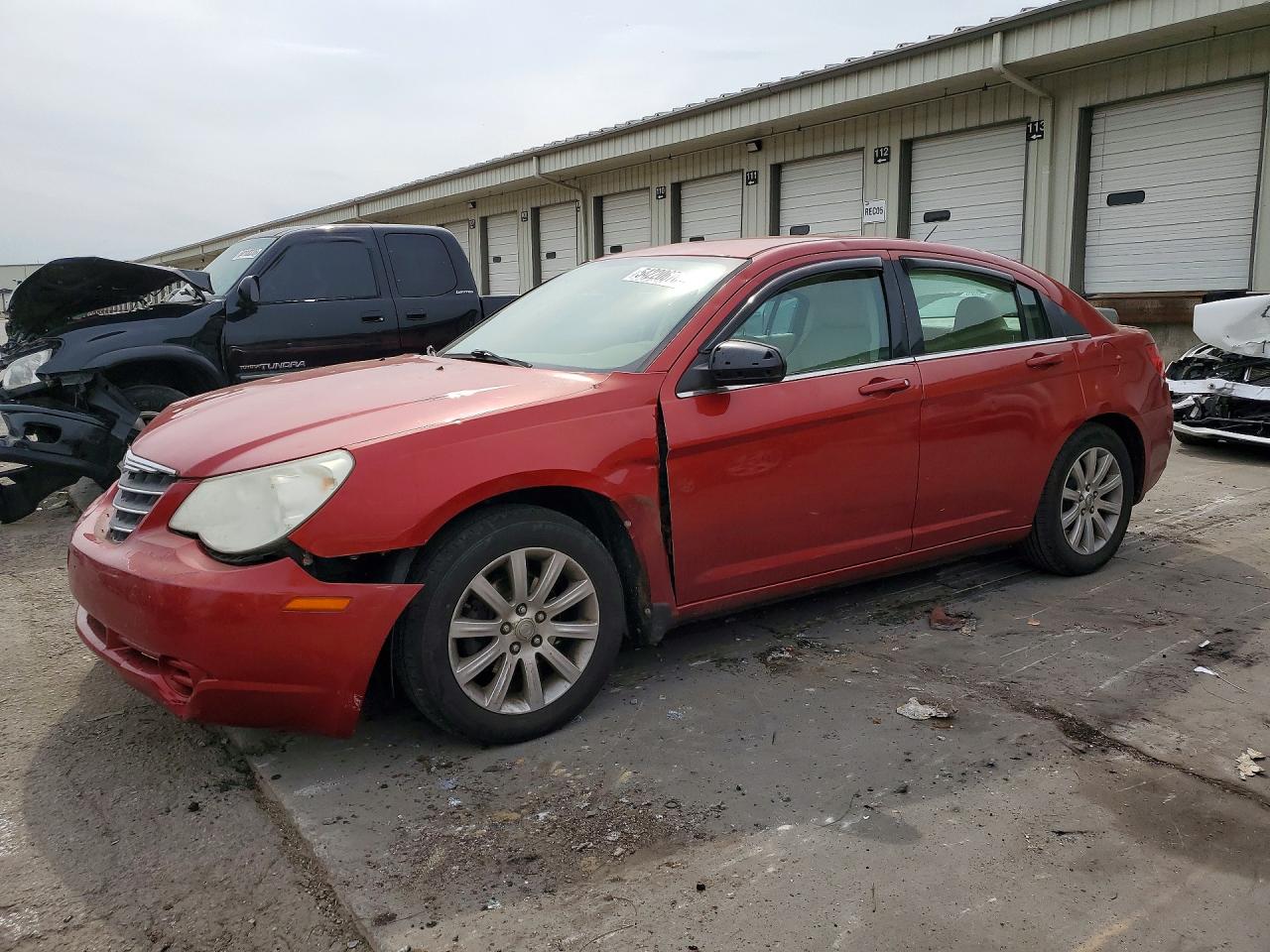 Salvage Chrysler Sebring Image