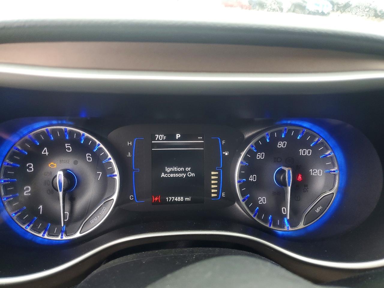 Chrysler Pacifica Touring L