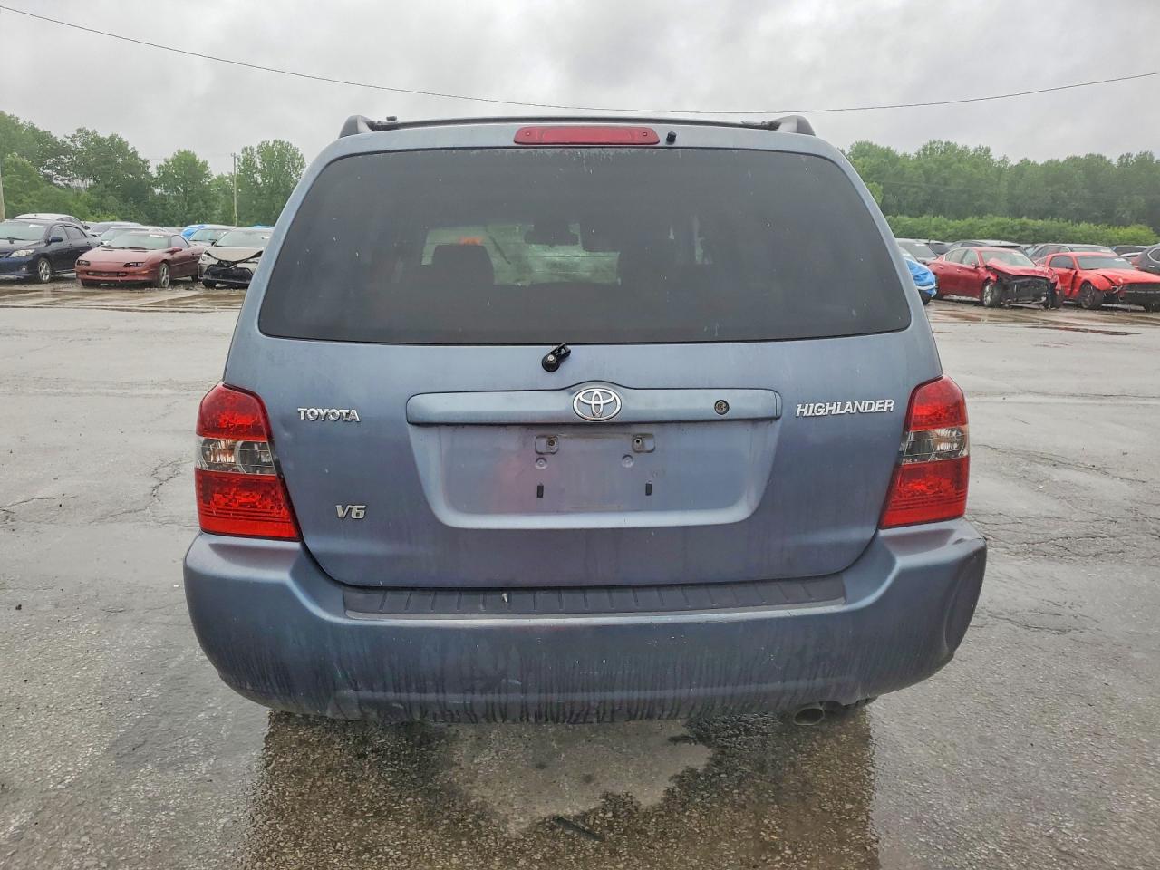 Toyota Highlander Base