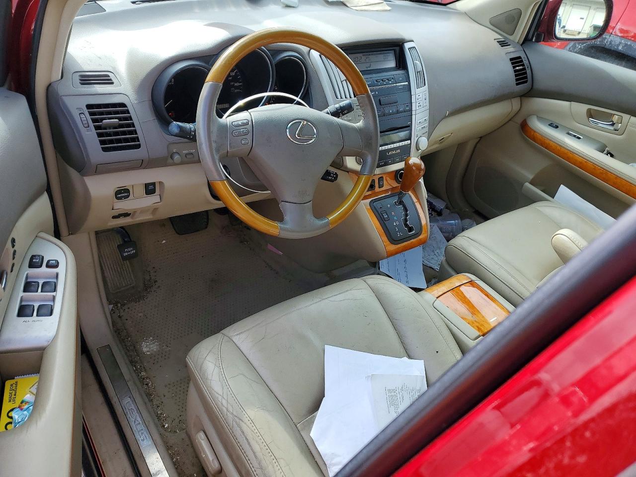 Lexus RX Base