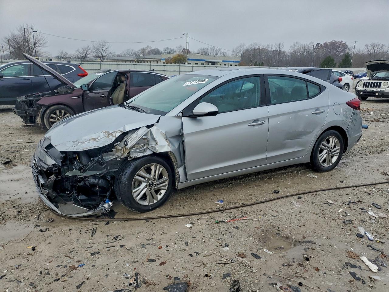 Salvage Hyundai ELANTRA Image