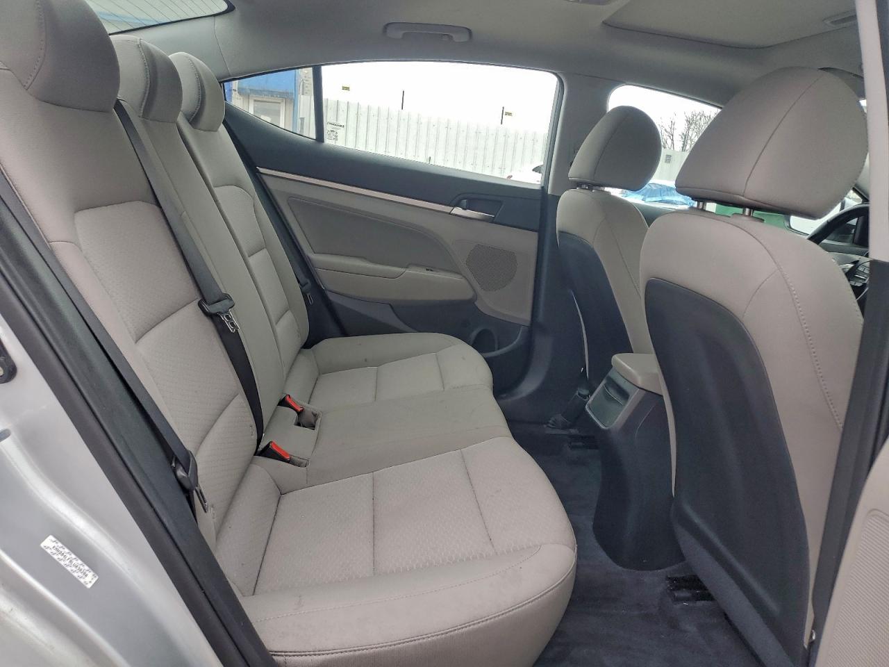Hyundai ELANTRA Value Edition