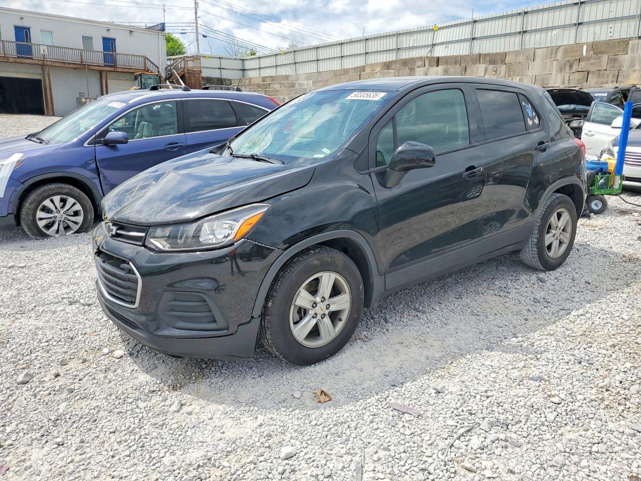 Salvage Chevrolet Trax Image