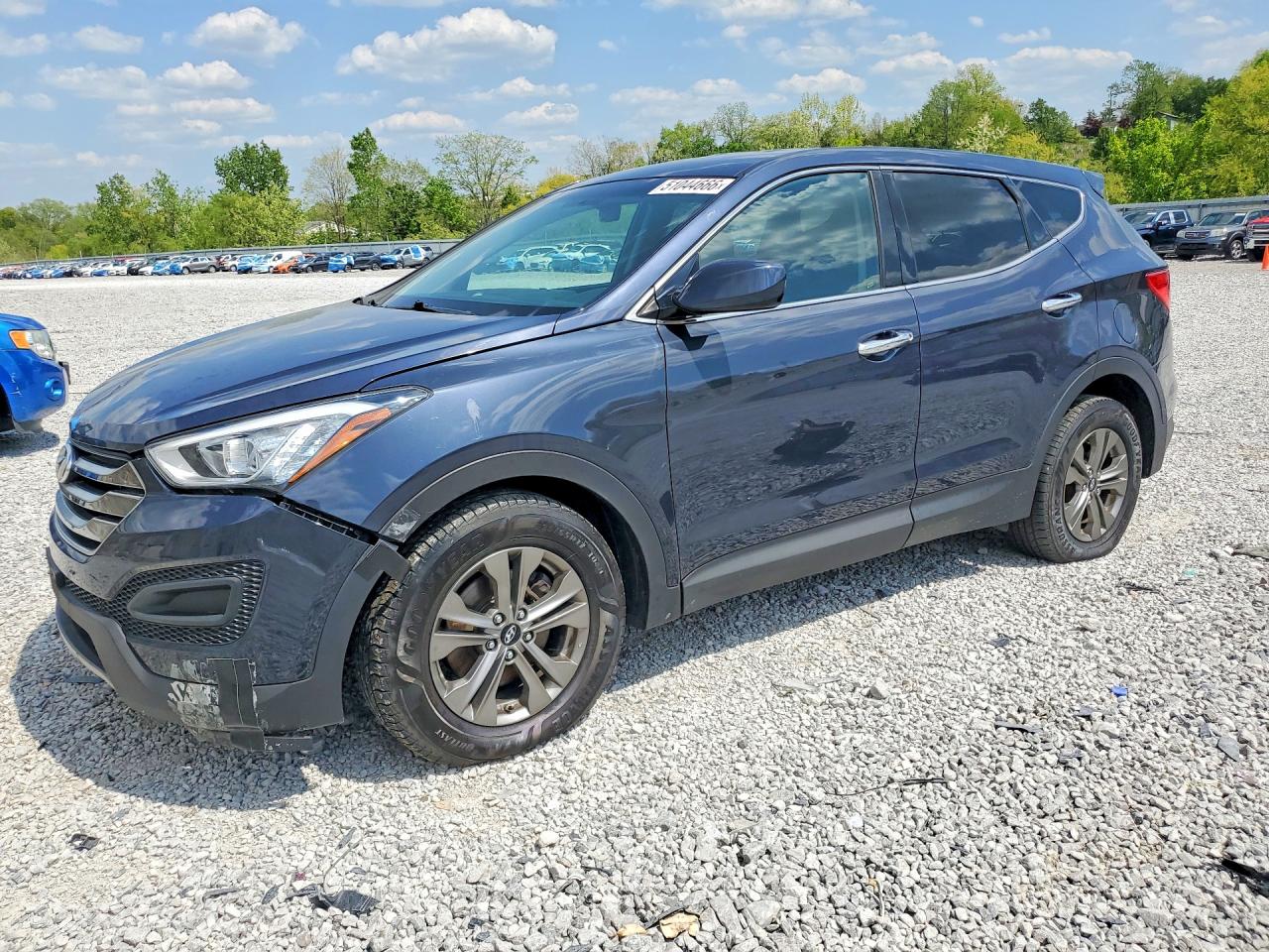 Salvage Hyundai SANTA FE Image