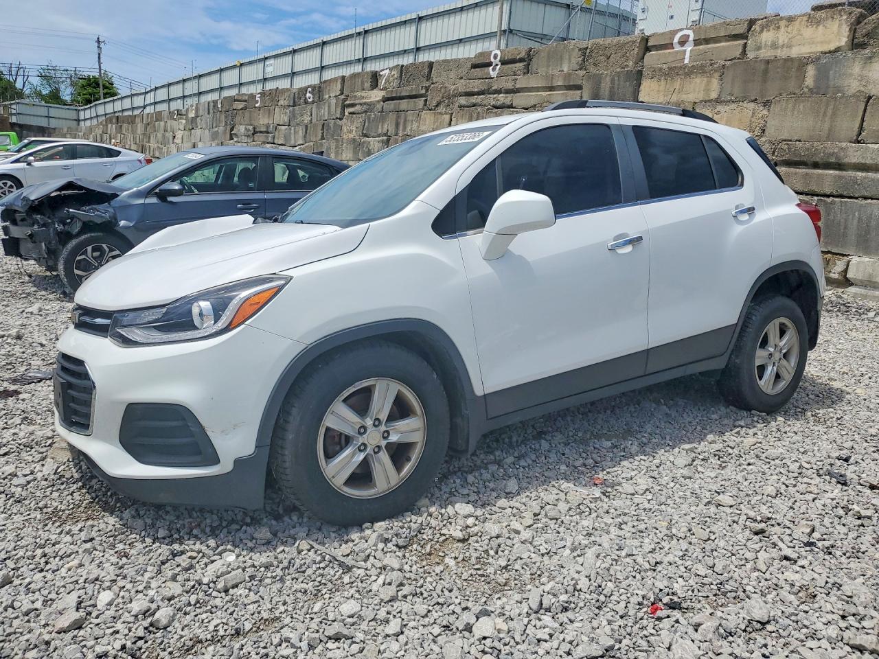 Salvage Chevrolet Trax Image