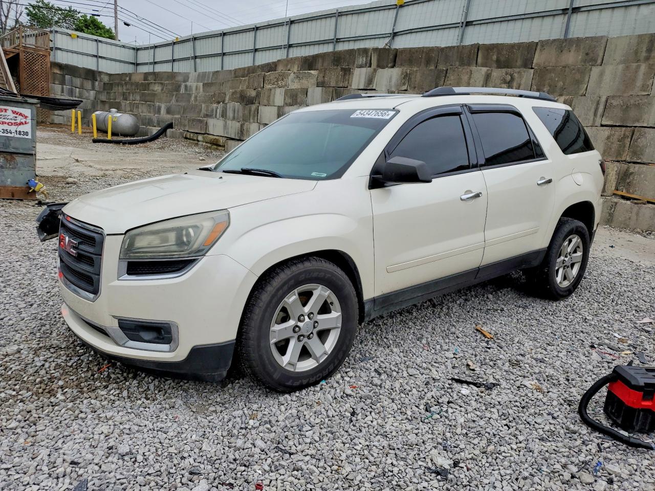 Salvage GMC Acadia Image