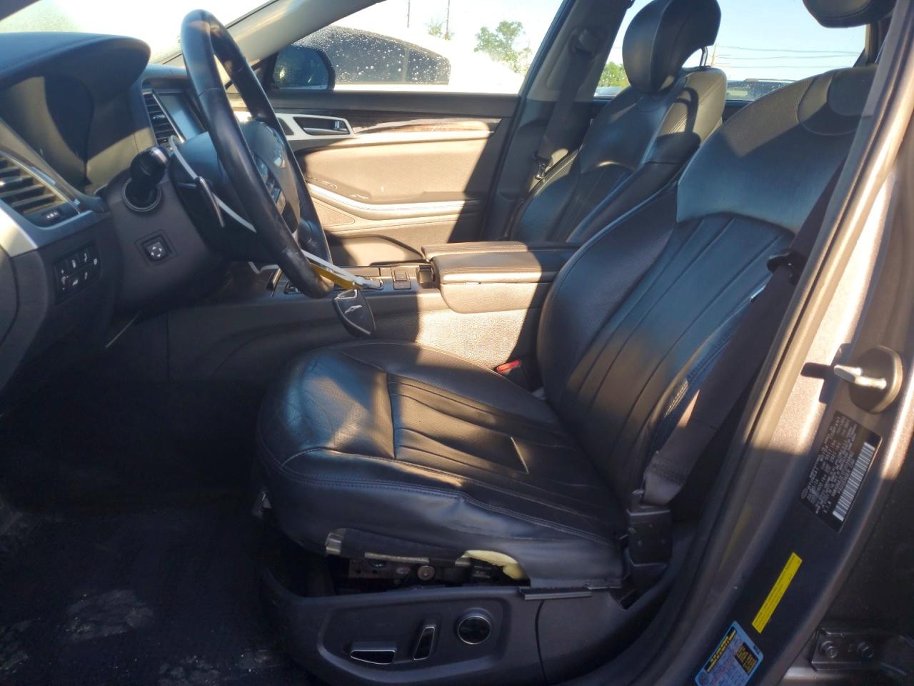 Hyundai Genesis 3.8l
