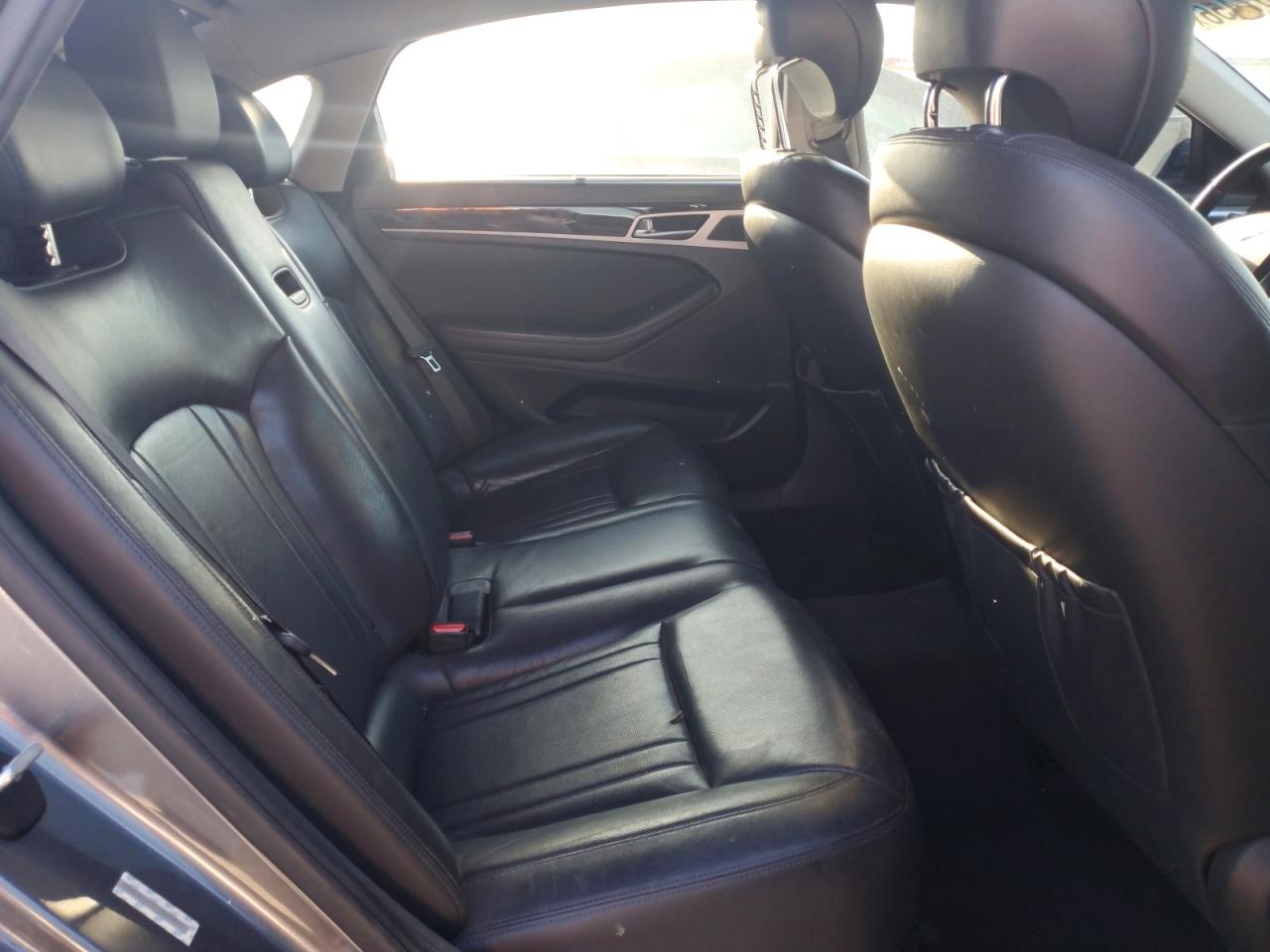 Hyundai Genesis 3.8l