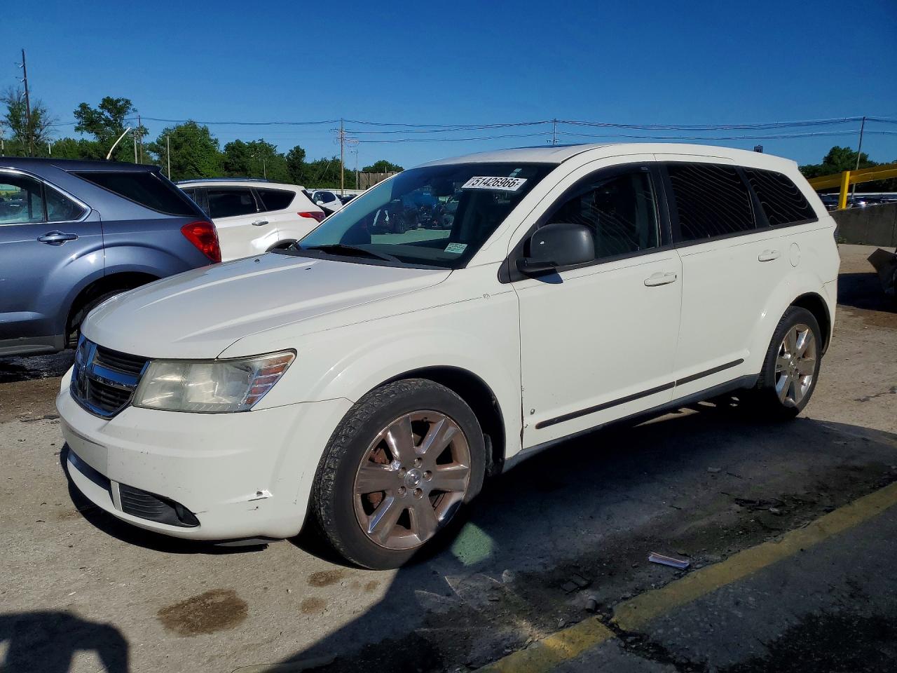 Salvage Dodge Journey Image