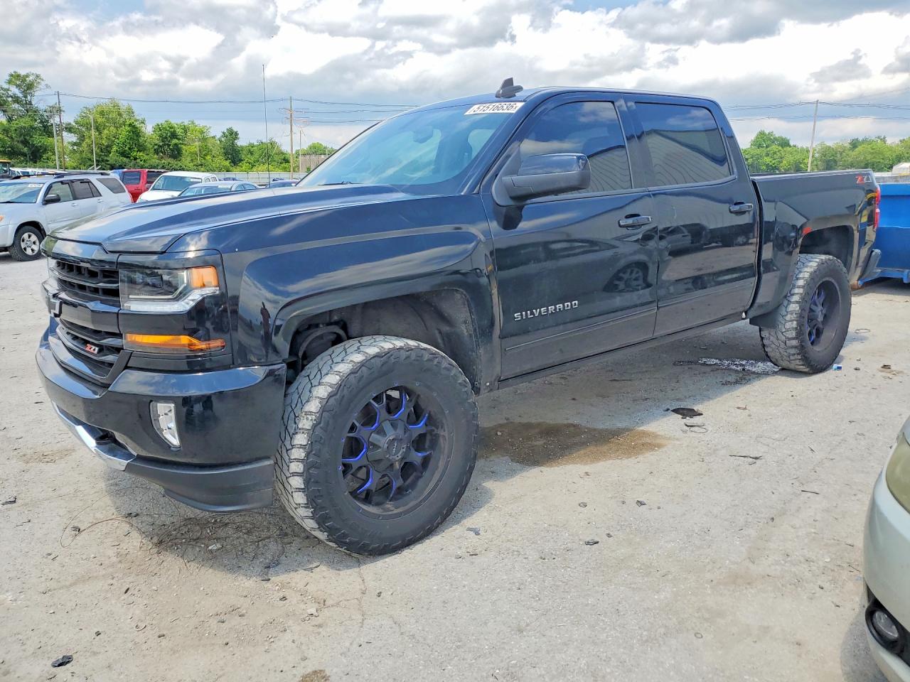 Salvage Chevrolet Silverado Image
