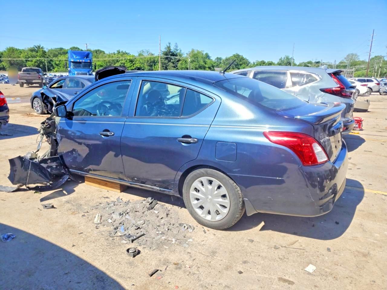 Nissan Versa 1.6 S Plus