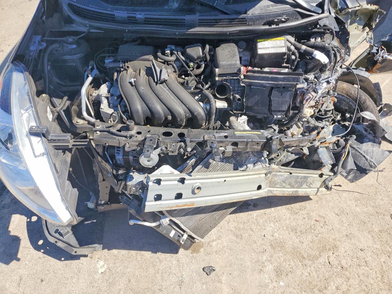 Nissan Versa 1.6 S Plus