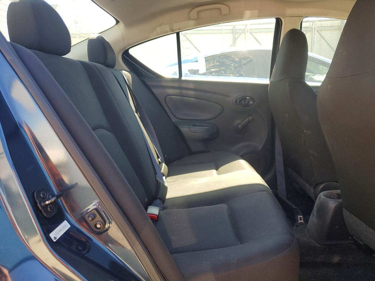Nissan Versa 1.6 S Plus