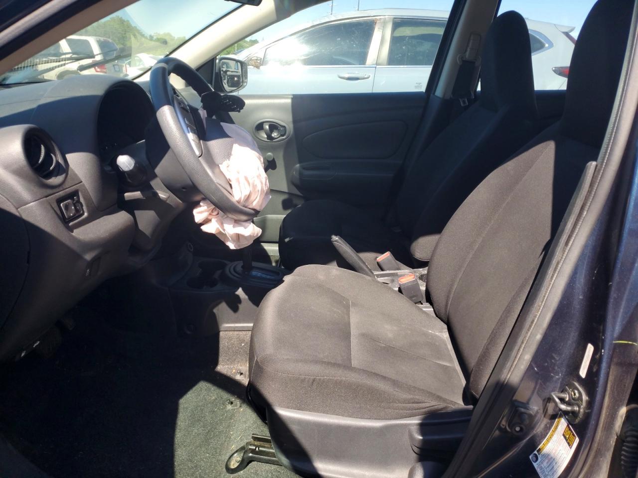 Nissan Versa 1.6 S Plus