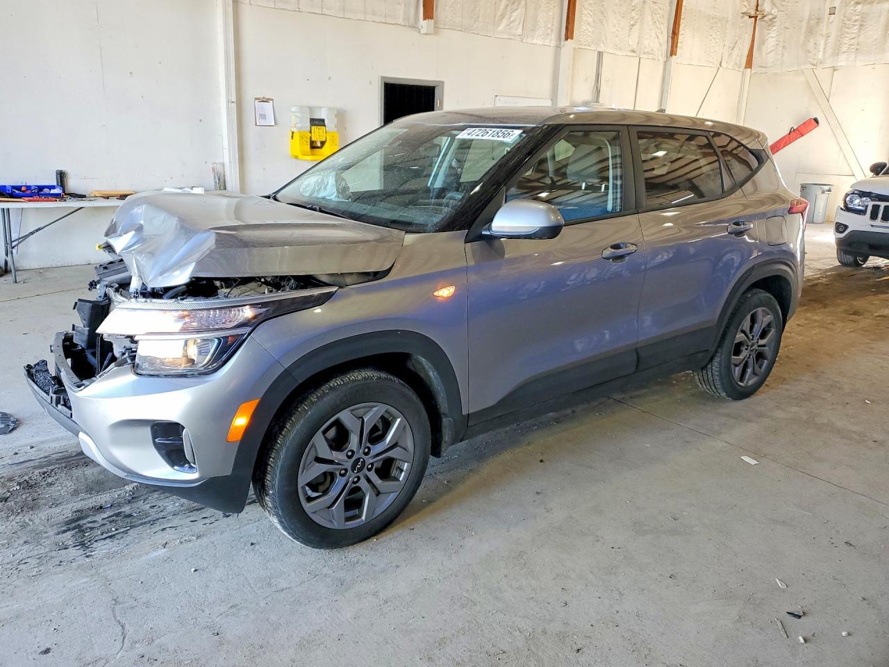 Salvage Kia Seltos Image