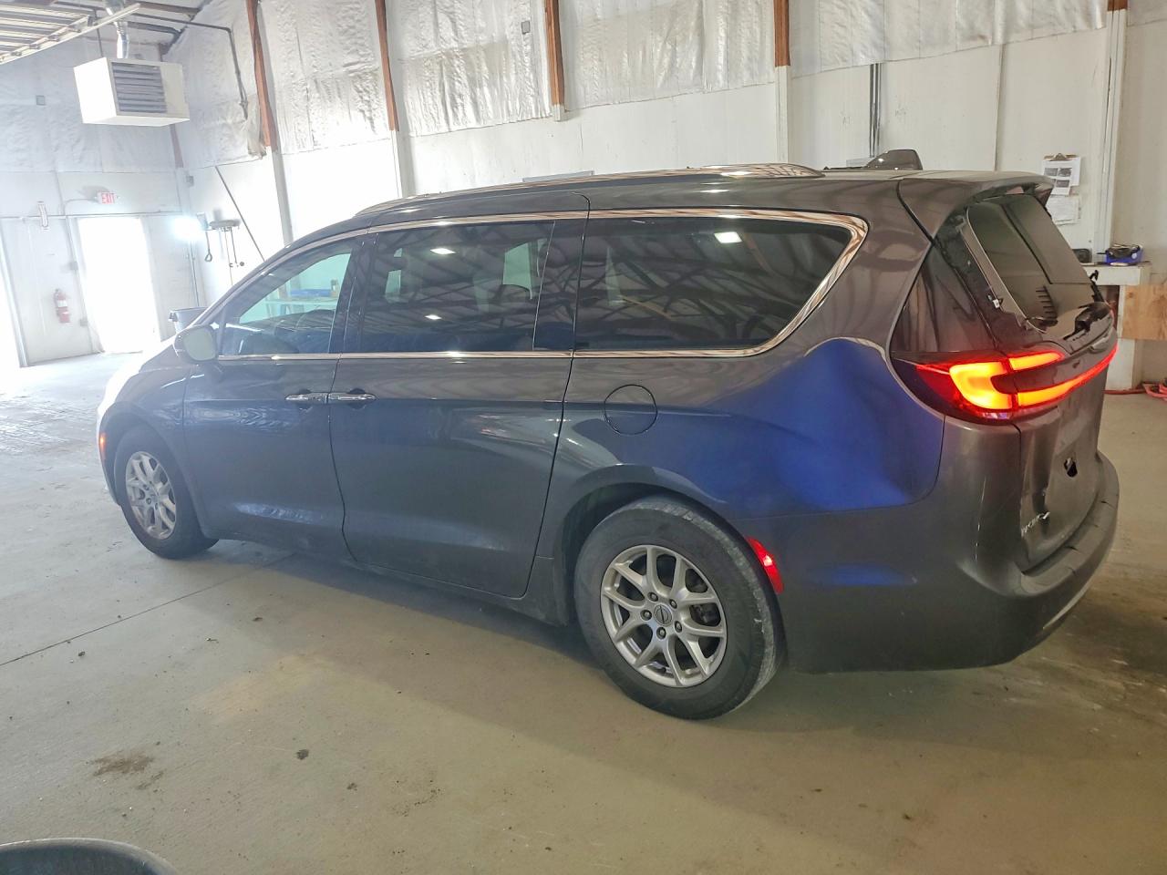 Chrysler Pacifica Touring L