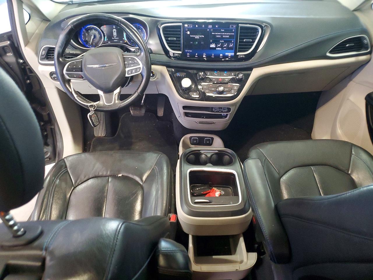 Chrysler Pacifica Touring L