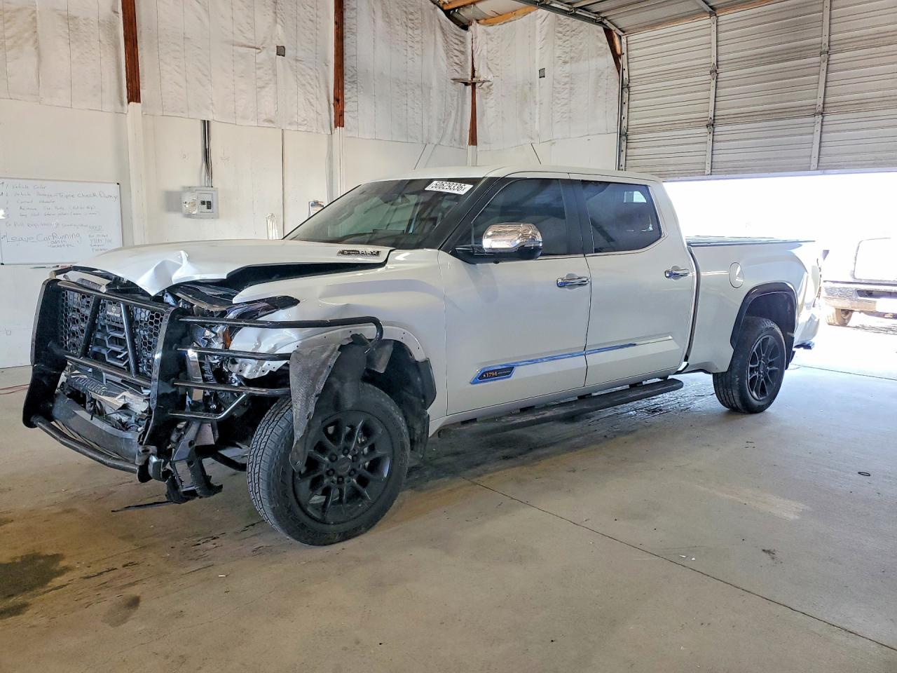 Salvage Toyota Tundra Image