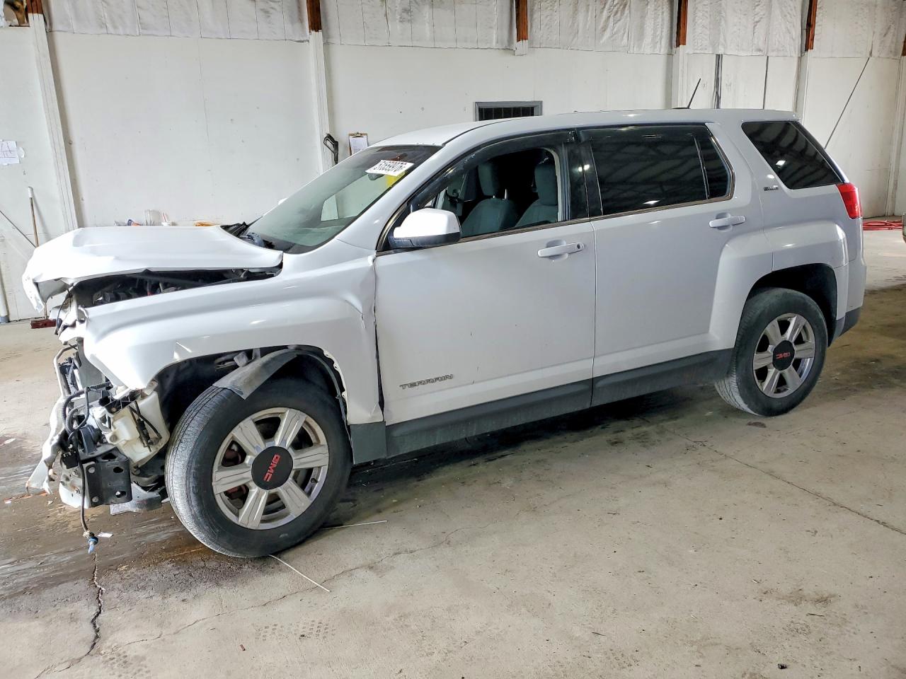 Salvage GMC Terrain Image