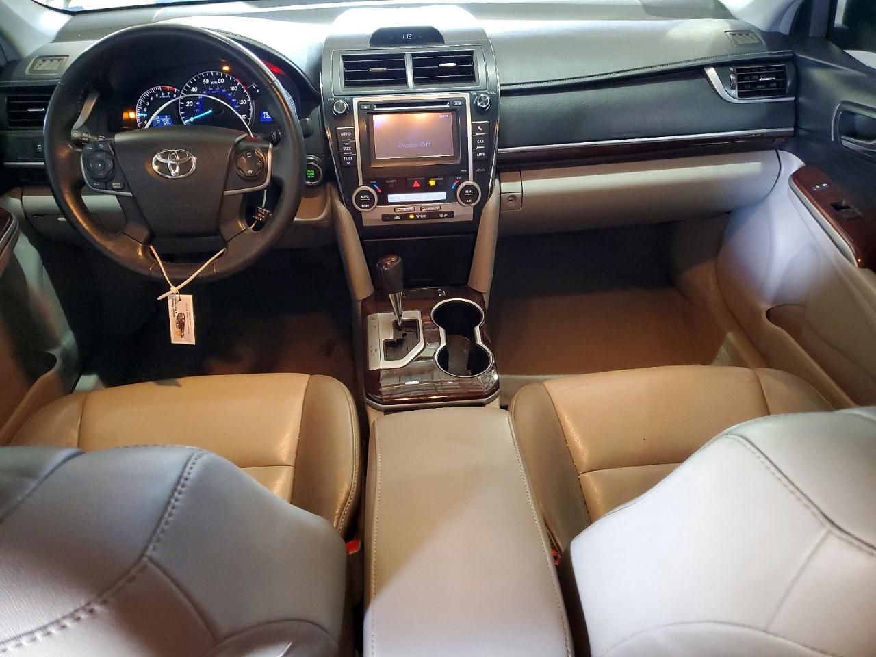Toyota Camry Xle