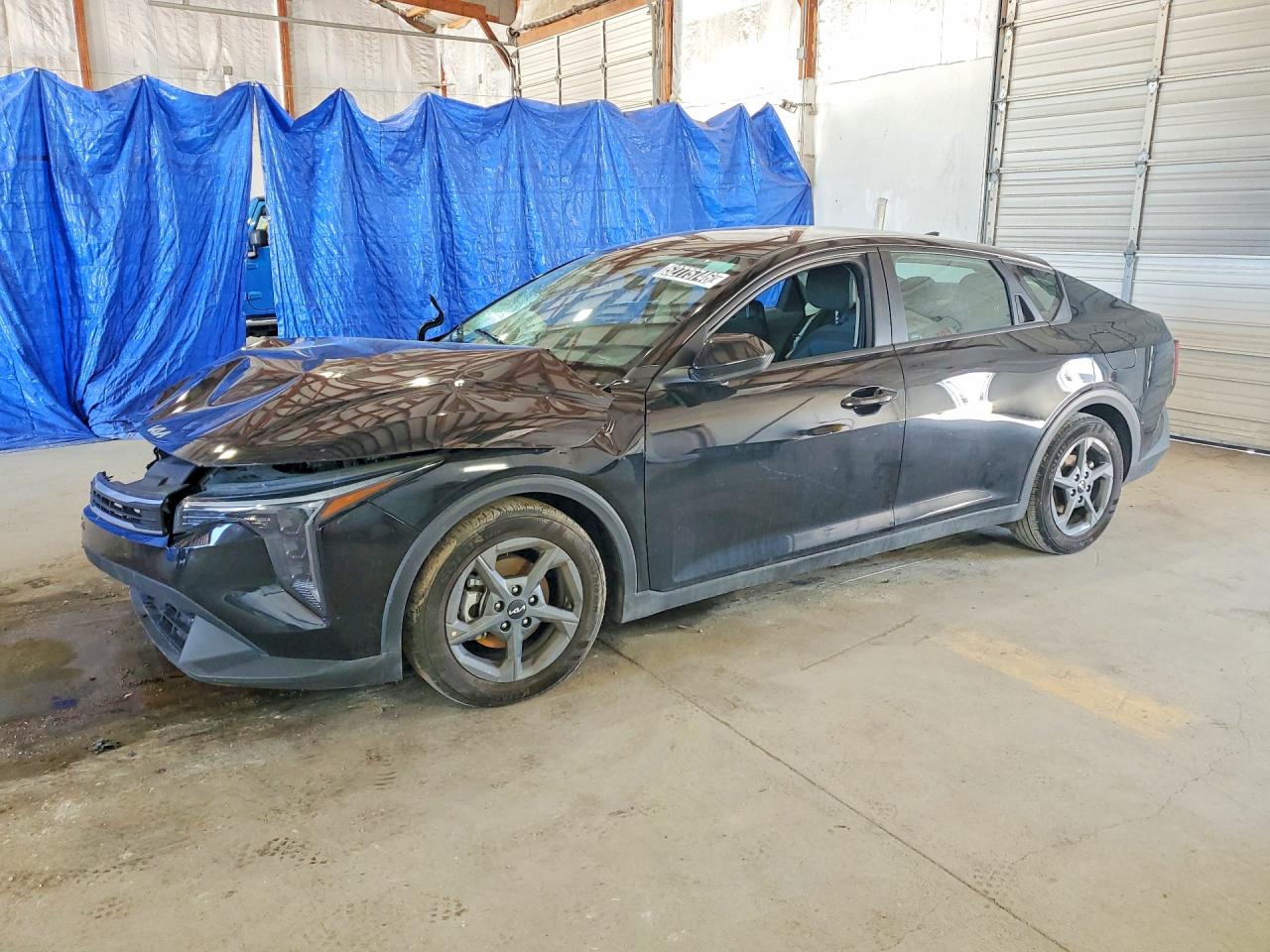 Salvage Kia K4 Lxs Image