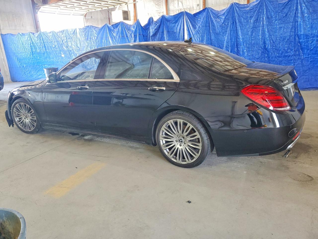 Mercedes-Benz S-Class 560 4matic