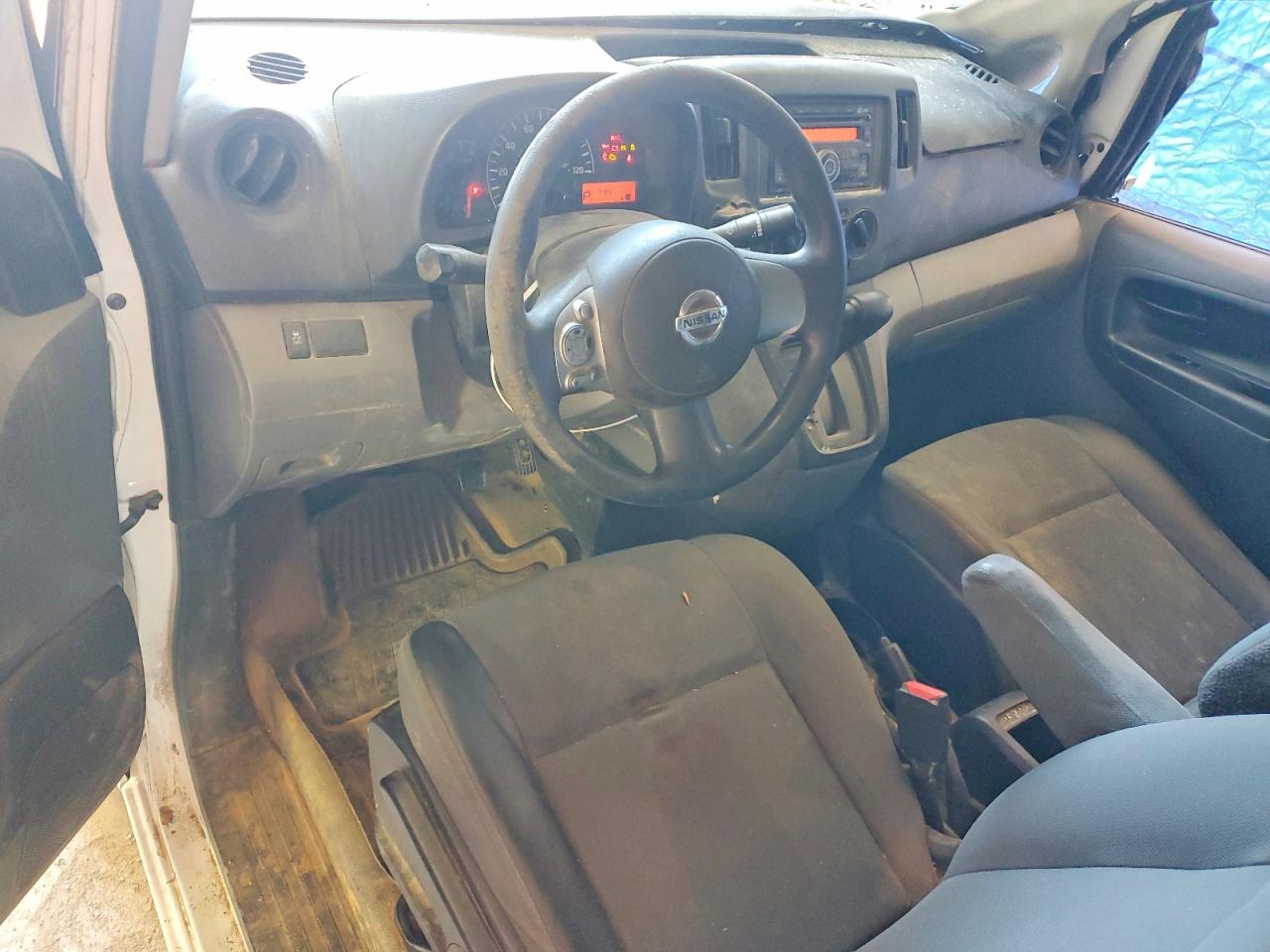 Nissan Nv
