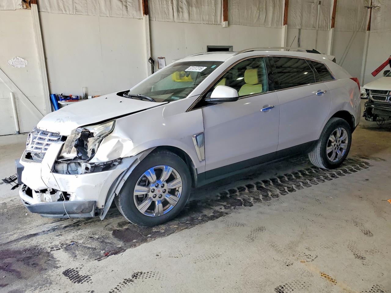 Salvage Cadillac SRX Image