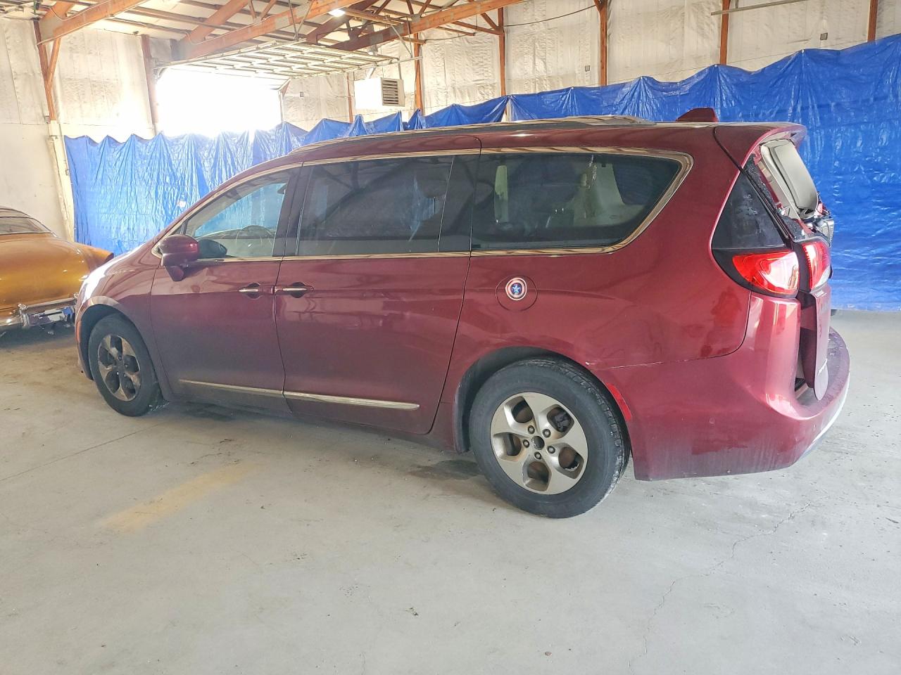 Chrysler Pacifica Touring L Plus